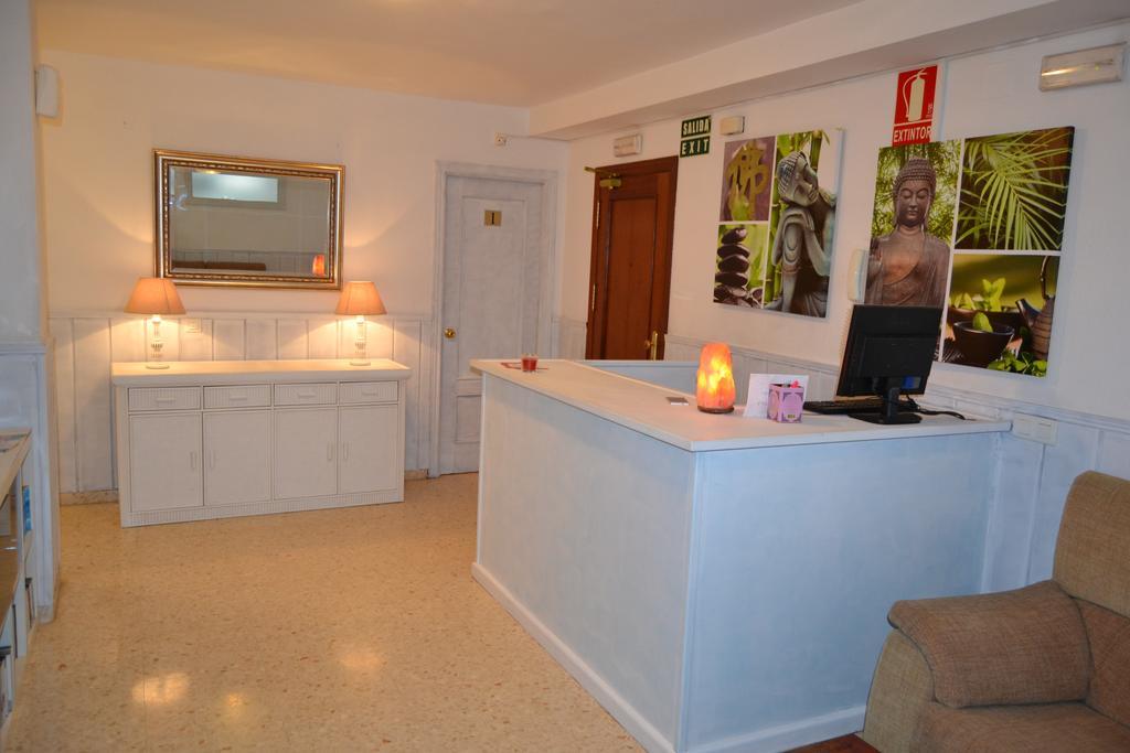 Hostal Gonzalez Marbella Ngoại thất bức ảnh